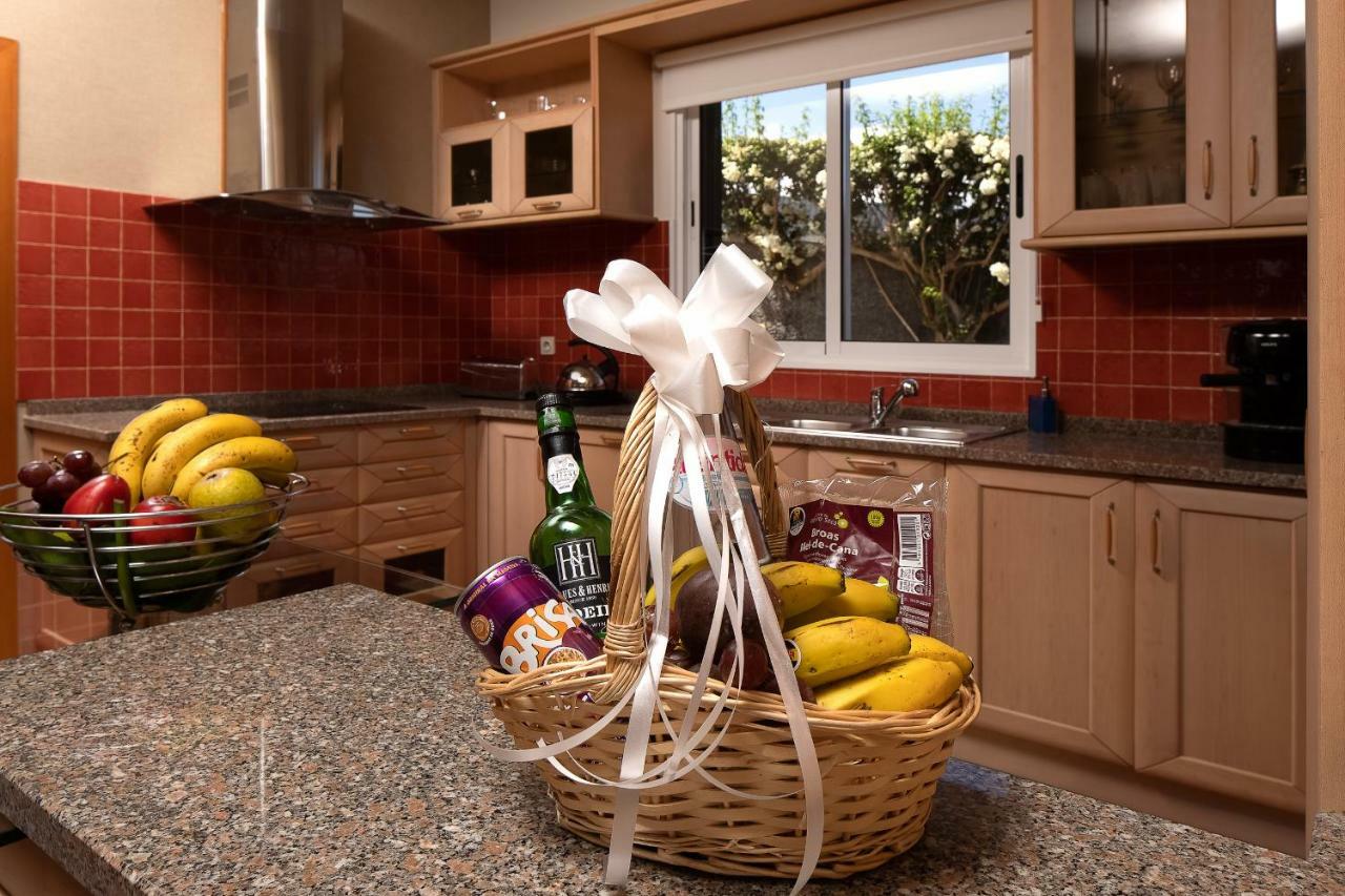 Villa Sunrise View By Madeira Sun Travel Santa Cruz  Exterior foto
